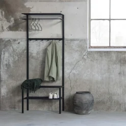 Garderoberek Willow Zwart